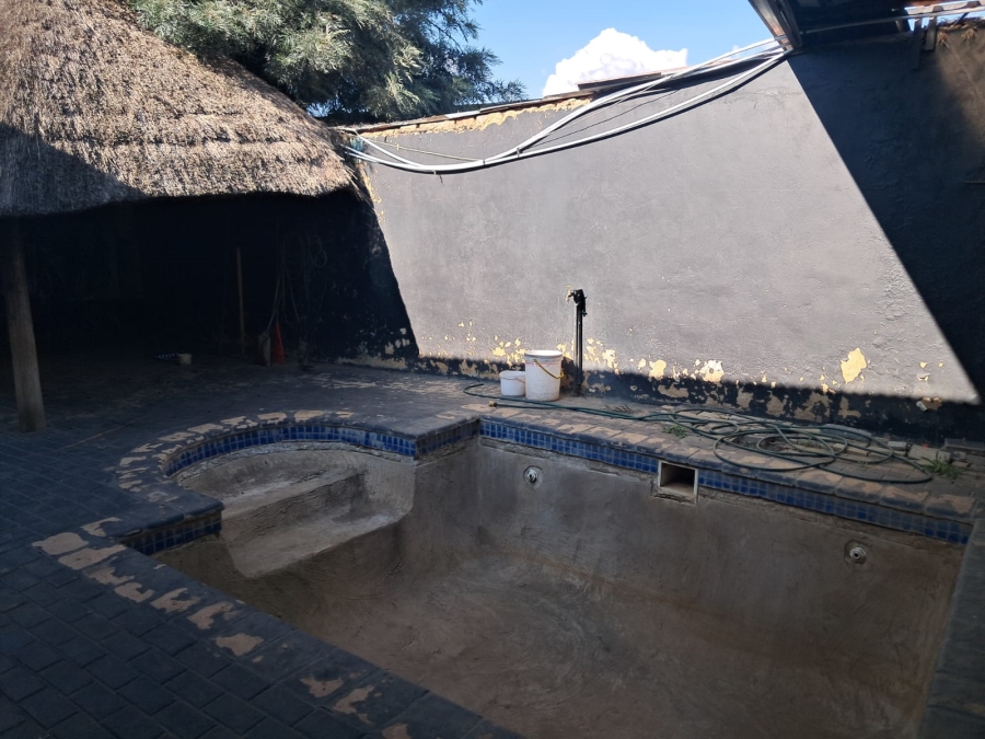 4 Bedroom Property for Sale in Klipkop AH North West